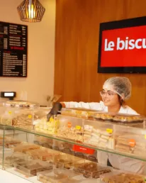 boutique le biscuit 1 scaled uai - Le Biscuit